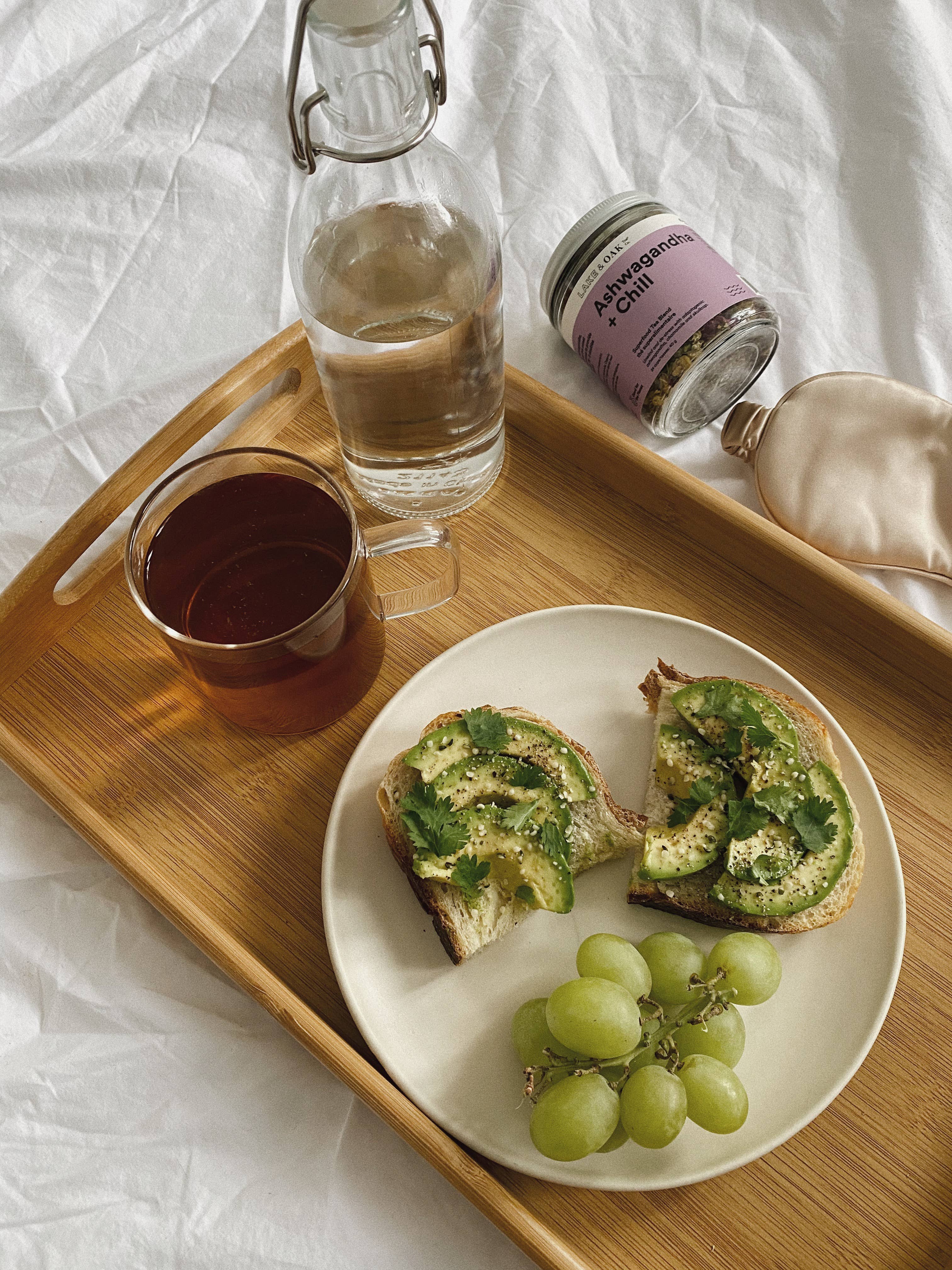 Lake & Oak Tea Co. - Ashwagandha + Chill - Superfood Tea Blend: Plant-Based Pyramid Tea Bags - Retail Pouch