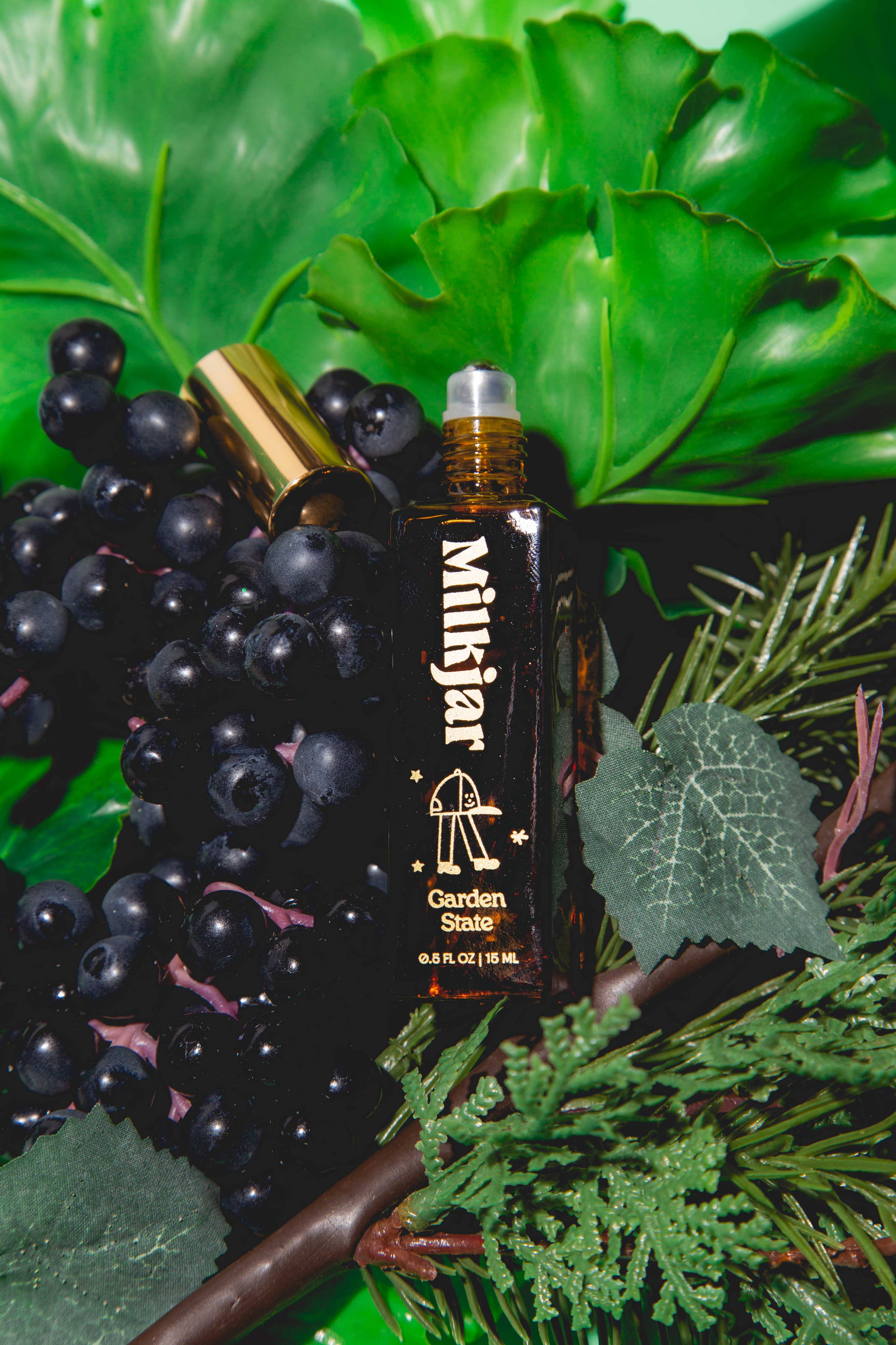 Milk Jar Candle Co. - Garden State - Cedar & Cassis 15 mL Perfume Roller