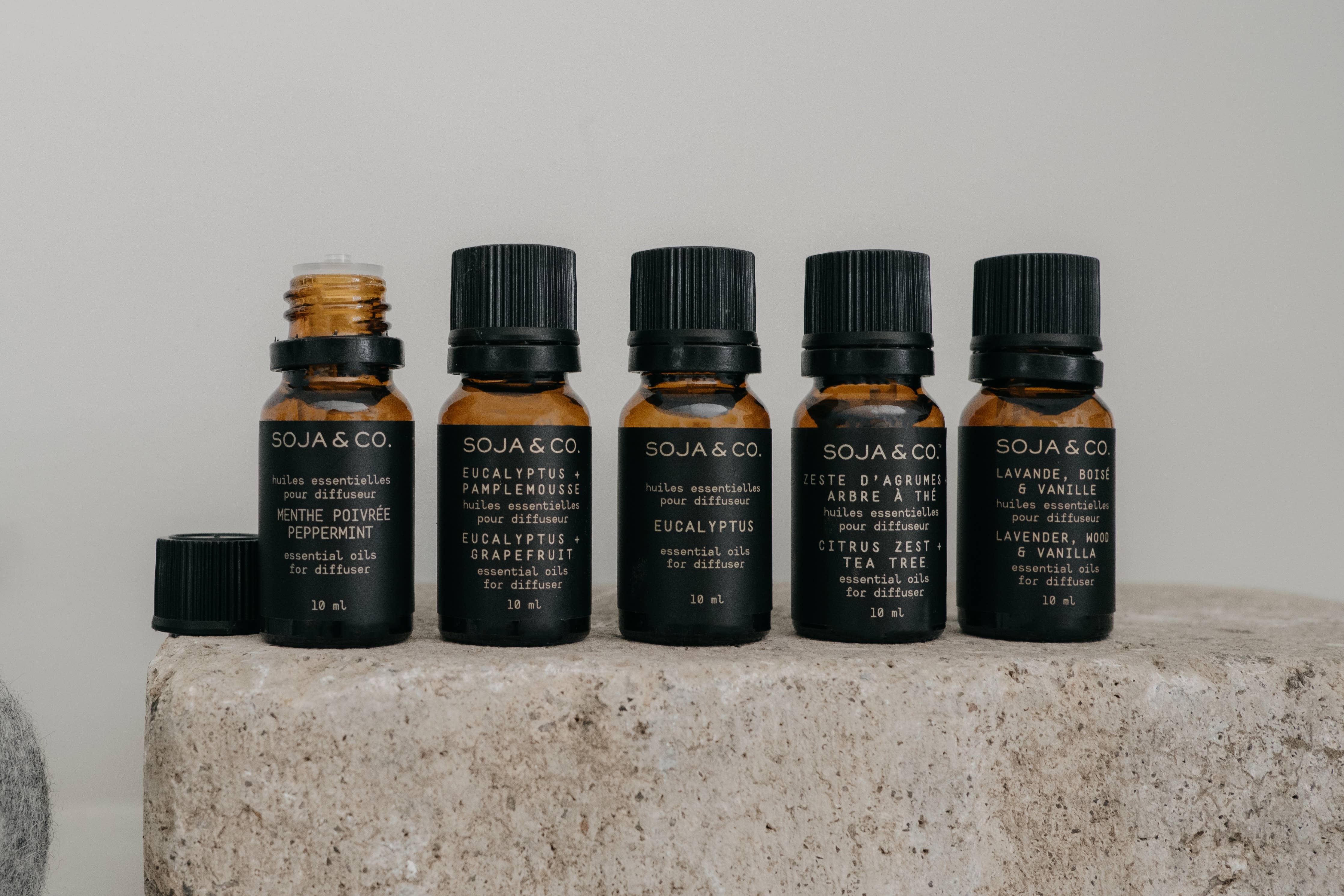 SOJA&CO.™ - Essential Oil For Diffuser | Eucalyptus + Grapefruit