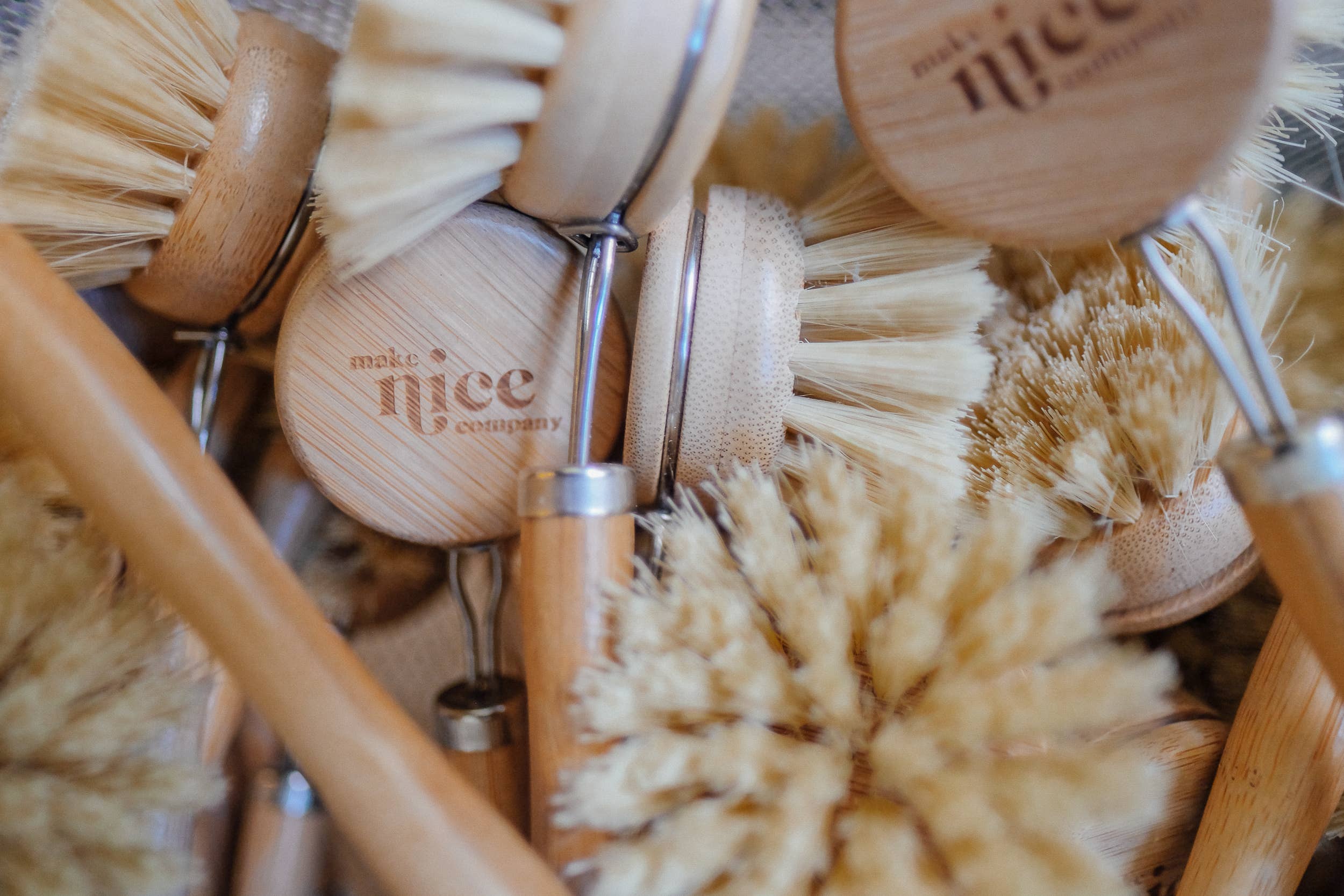 Make Nice Company - Dish Brush: Single