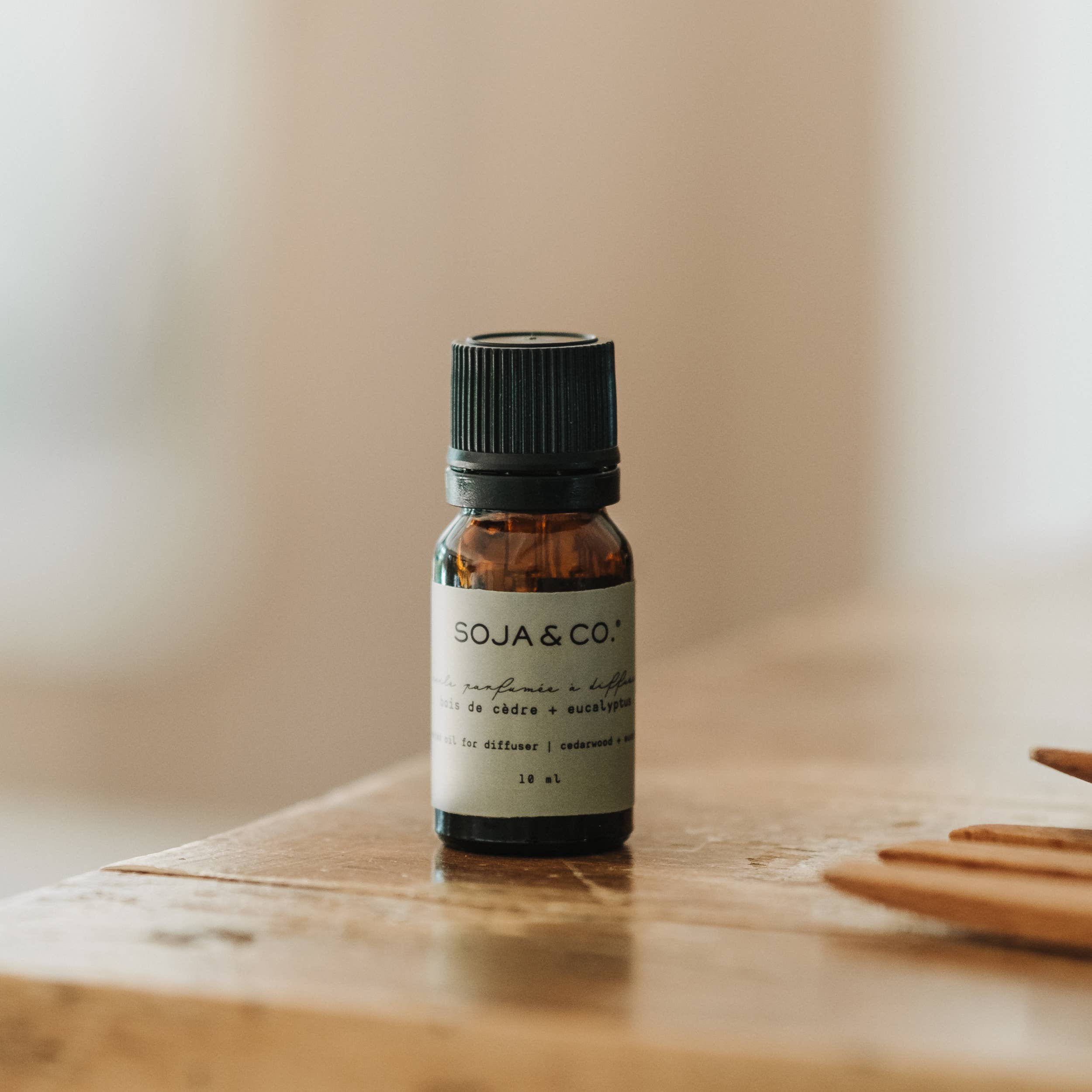 SOJA&CO.™ - Scented Oil For Diffuser | Cedar Wood + Eucalyptus