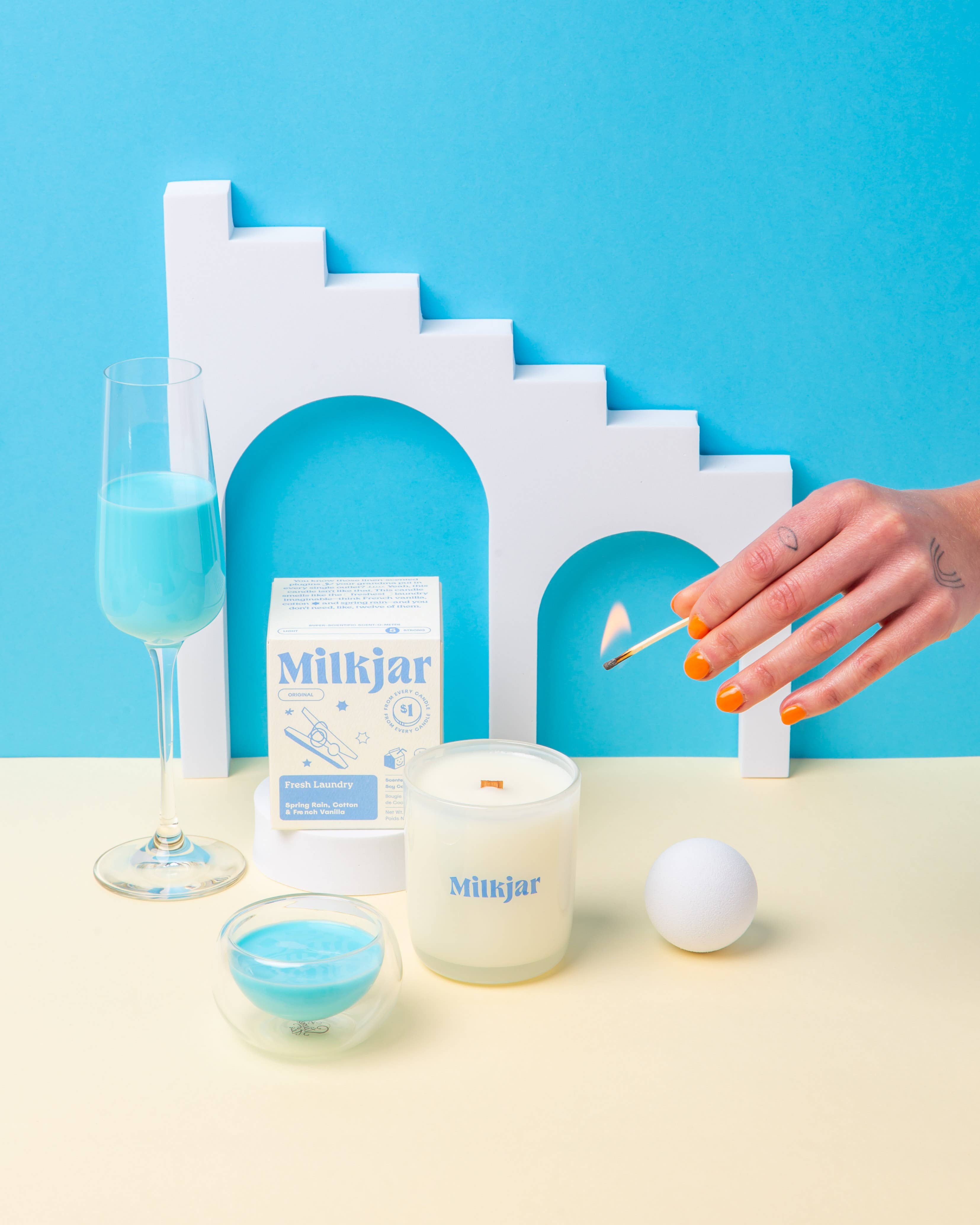 Milk Jar Candle Co. - Fresh Laundry - Rain, Cotton & Vanilla Coco Soy 8oz Candle