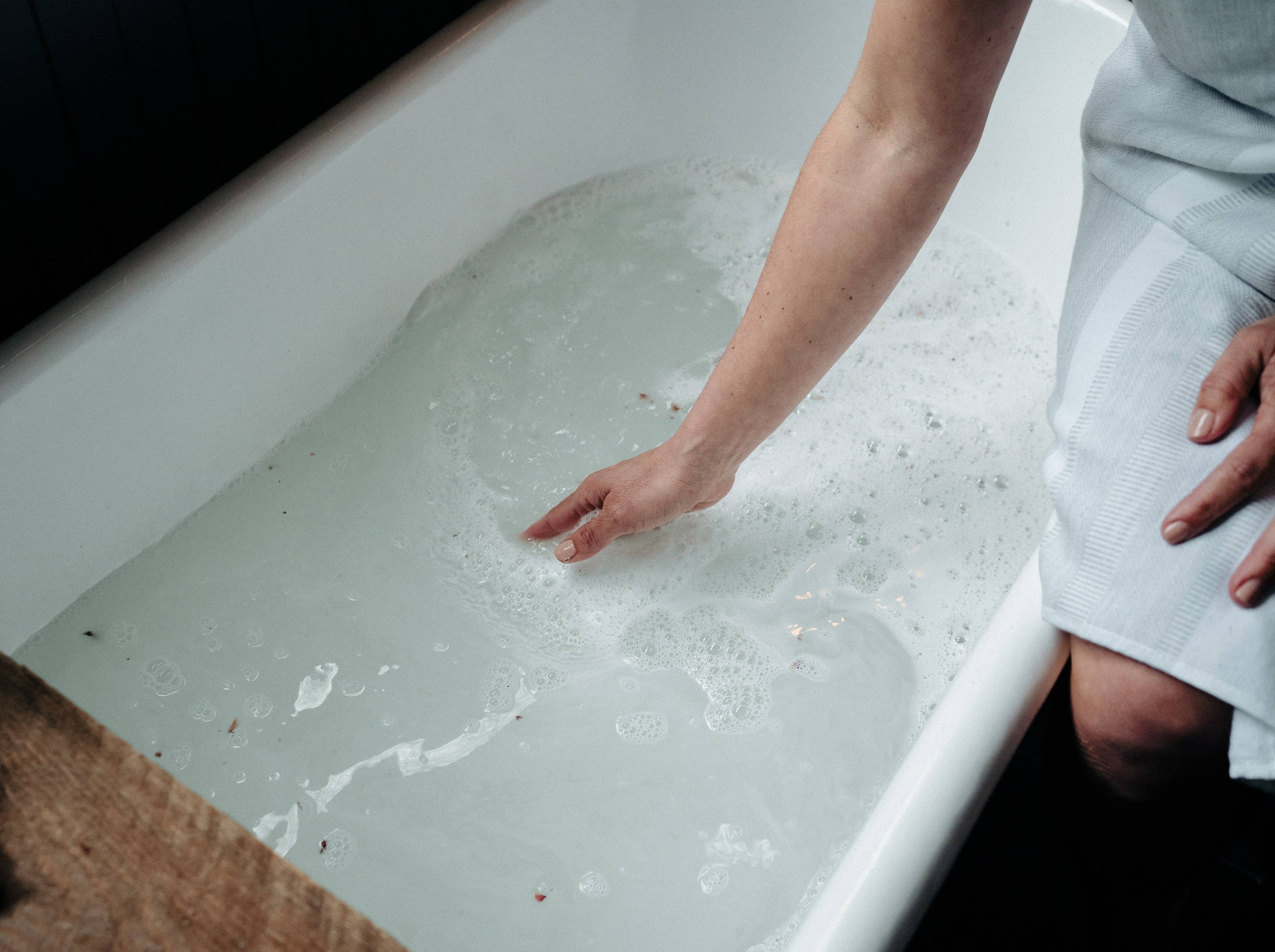 Hudson Soap Co - COCONUT & ROSE - Foaming Bath Milk