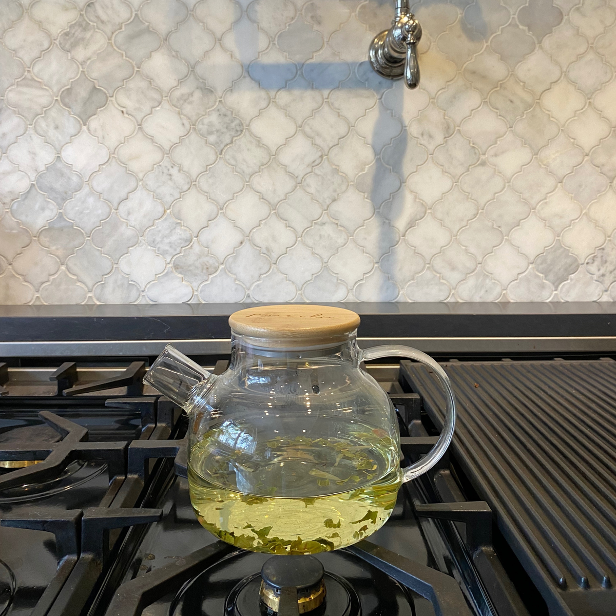 Pure Chic | Natural Home - Glass Teapot/Kettle - 4 Cup Size