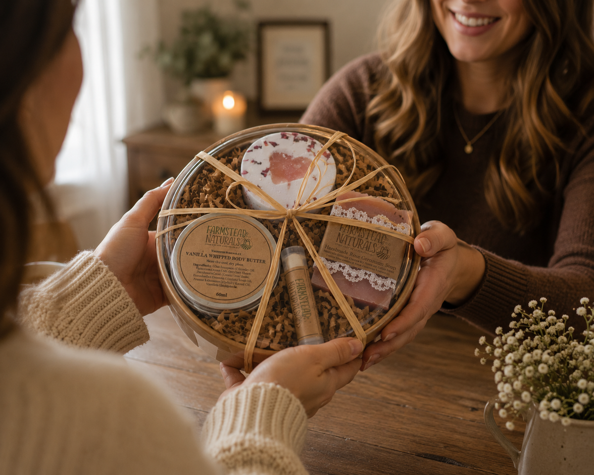Farmstead Naturals - Luxury Handmade Spa Gift Set | Farmstead Naturals: Lavender