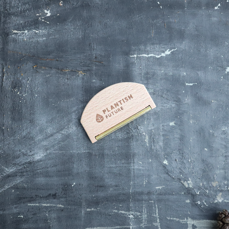 Plantish - Wooden Lint Remover