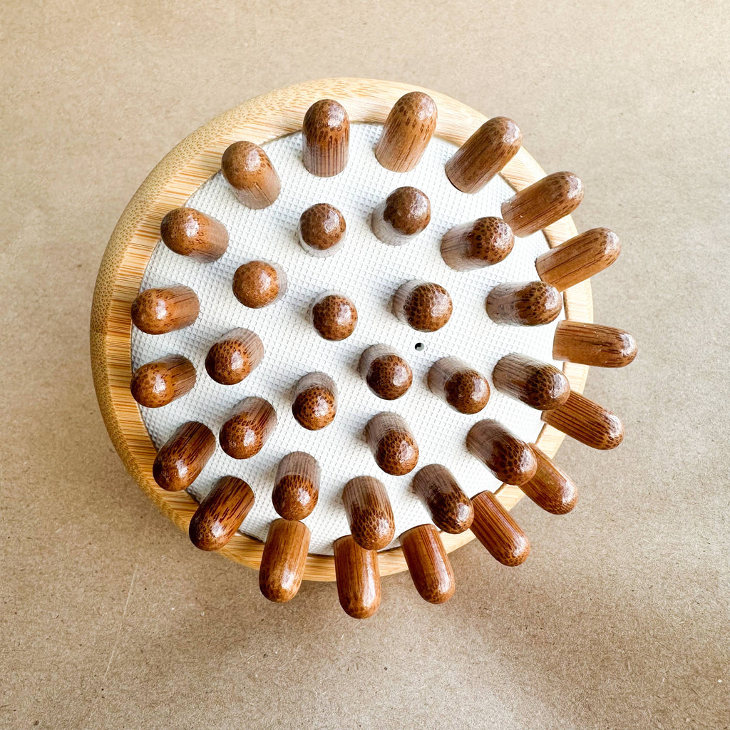 Smile Boutiques - Natural Bamboo Stimulating Scalp Massager