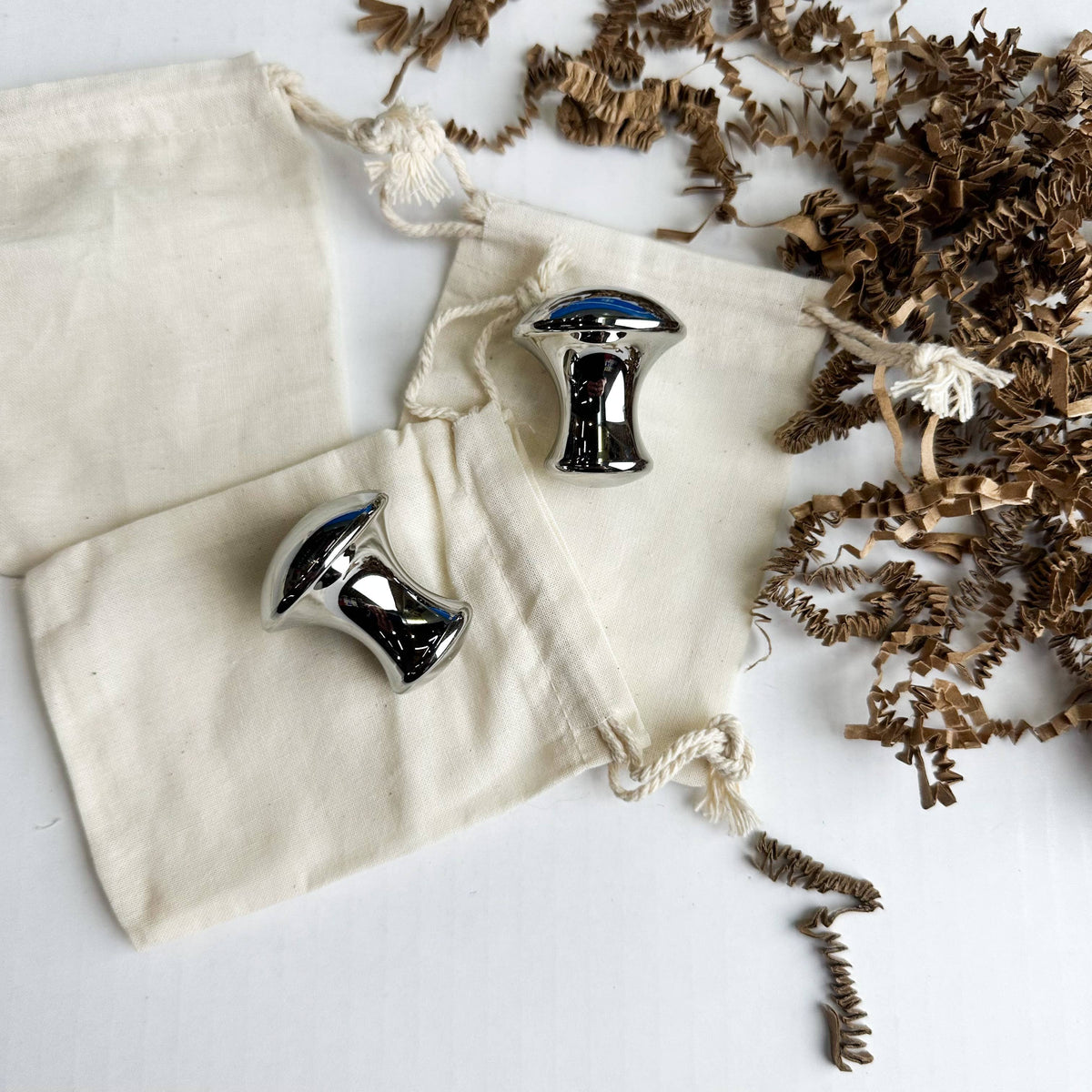 Smile Boutiques - Natural Mushroom Gua Sha Stone: Obsidian