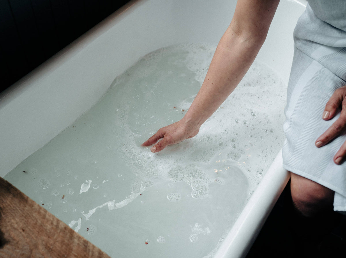 Hudson Soap Co - COCONUT & ROSE - Foaming Bath Milk
